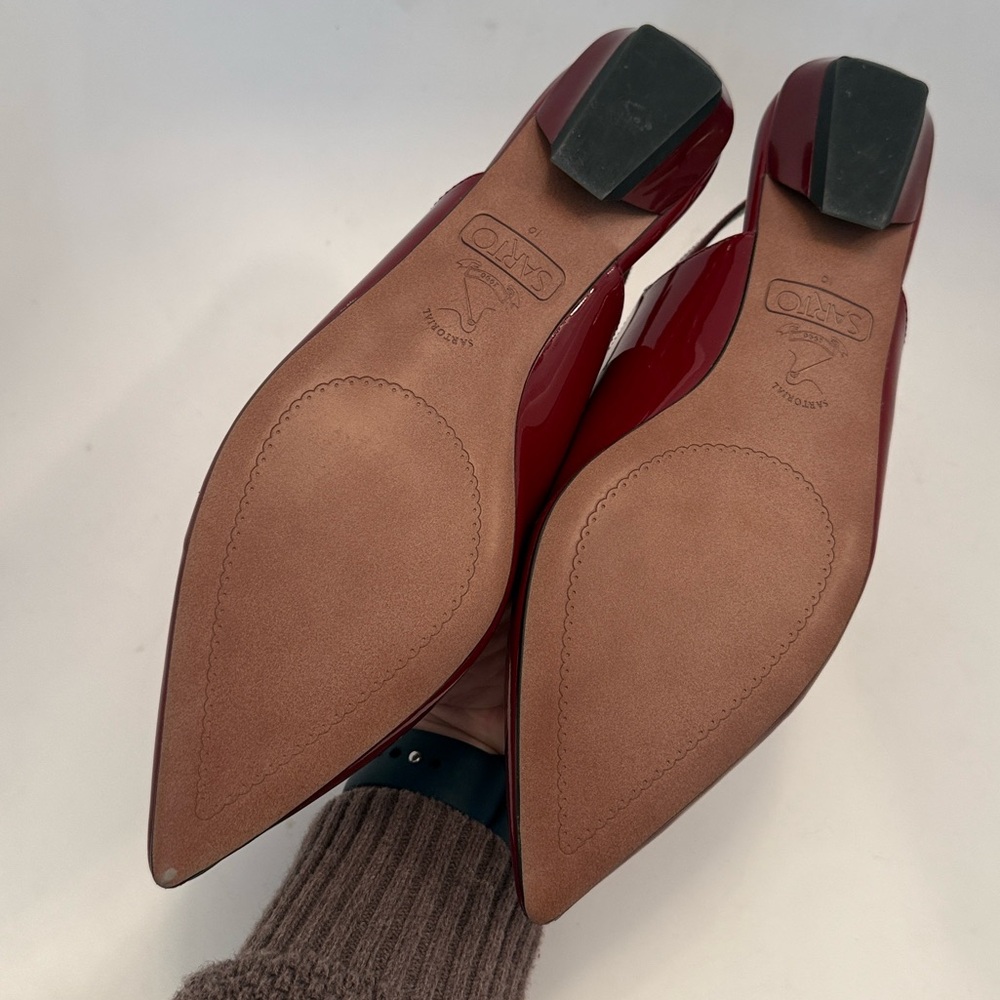 Red Heels - Picture 14 of 15